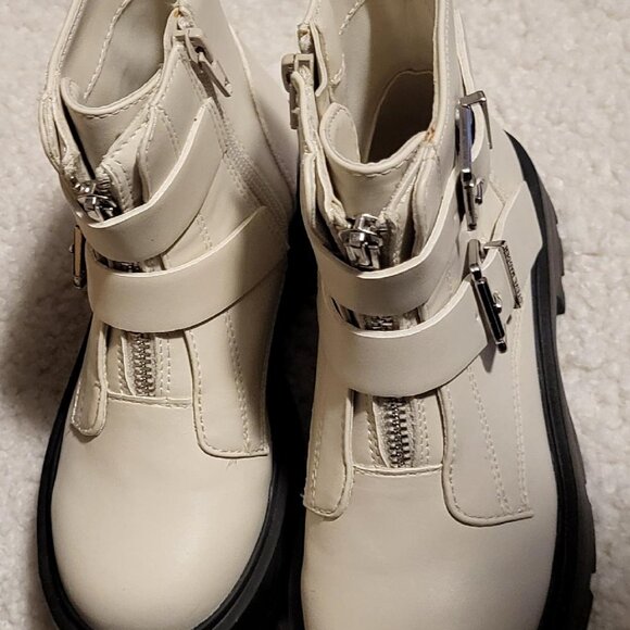 "STEVE MADDEN" LITTLE GIRL PEARL WHITE 2-BUCKLE ZIP BOOTS - SIZE 13 [NWOT] - Picture 2 of 8